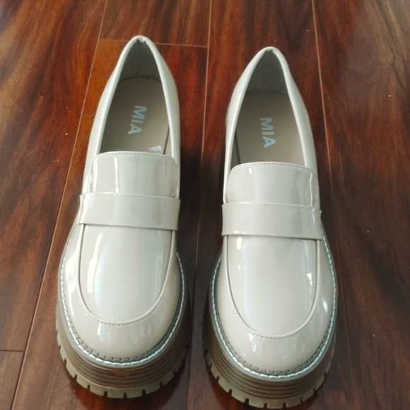 MIA Platform Loafers Size 9.5(X-12) - Picture 1 of 4